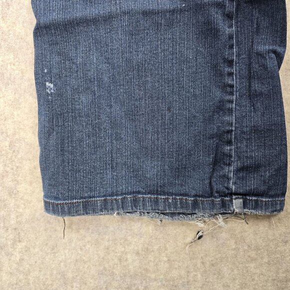 Liz Claiborne Women’s Bootcut Jeans Medium Wash 22W Elastic Waist Distressed Hem - Picture 2 of 9